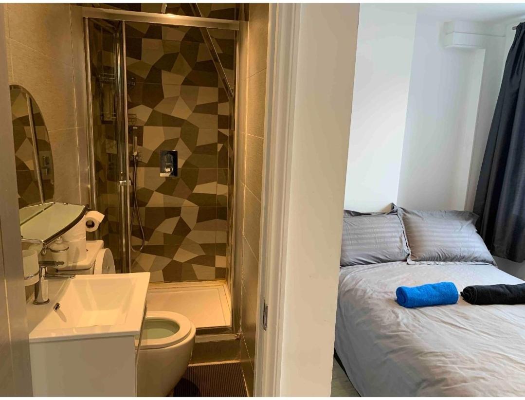 Central London Property-Ensuite, Double And Budget Room מראה חיצוני תמונה